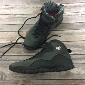 Jordan 10 "countdown pack" size 11.5